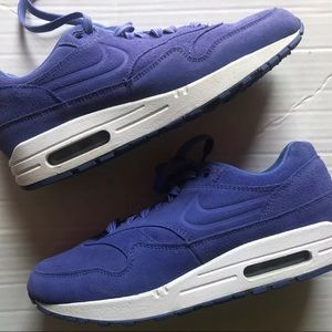 Womens Nike Air Max 1 Premium Purple Suede Sneaker 454746-502 size 9.